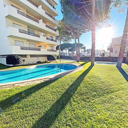 Apartamento En La Escala Con Piscina Y Parking L'Escala Exterior photo