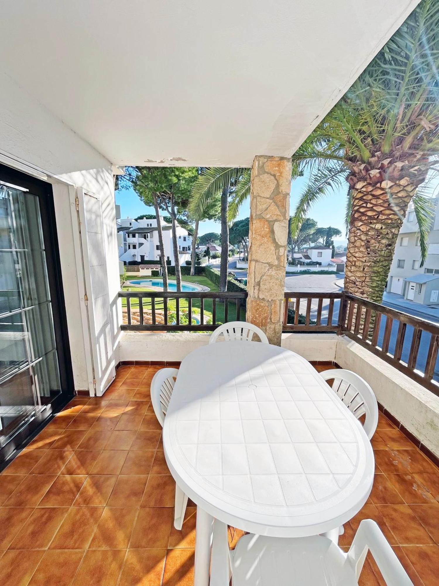 Apartamento En La Escala Con Piscina Y Parking L'Escala Exterior photo