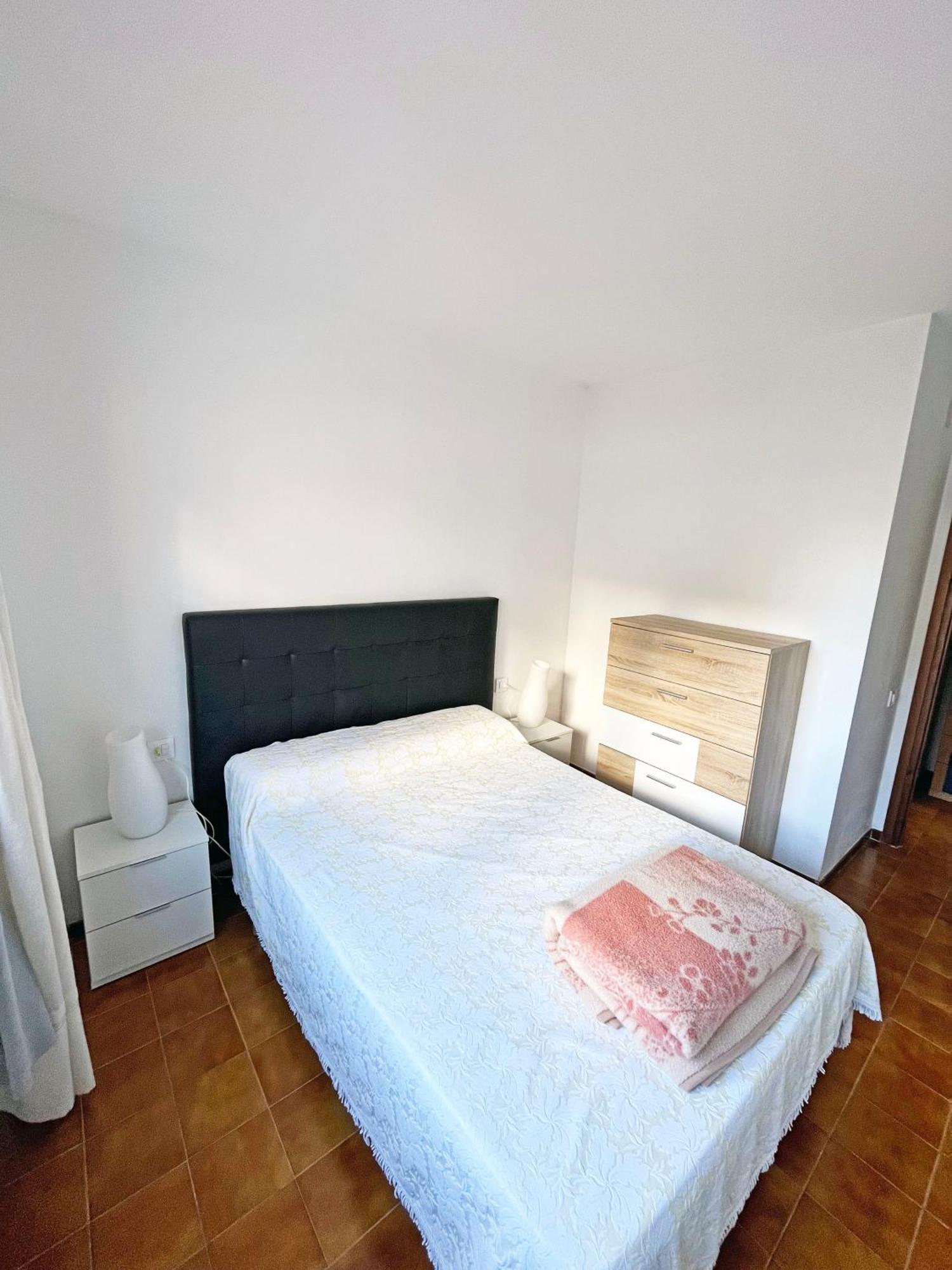 Apartamento En La Escala Con Piscina Y Parking L'Escala Exterior photo