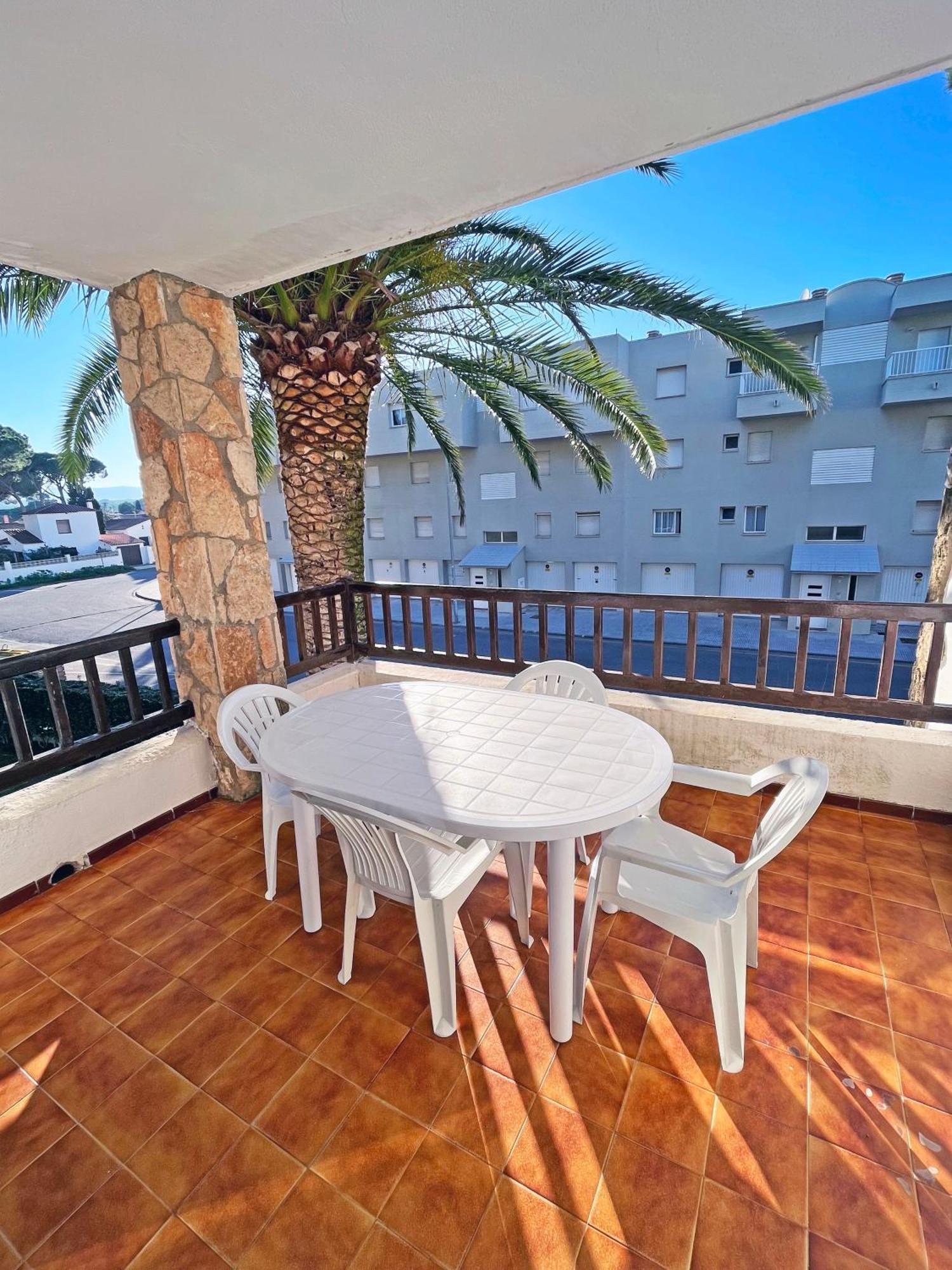 Apartamento En La Escala Con Piscina Y Parking L'Escala Exterior photo