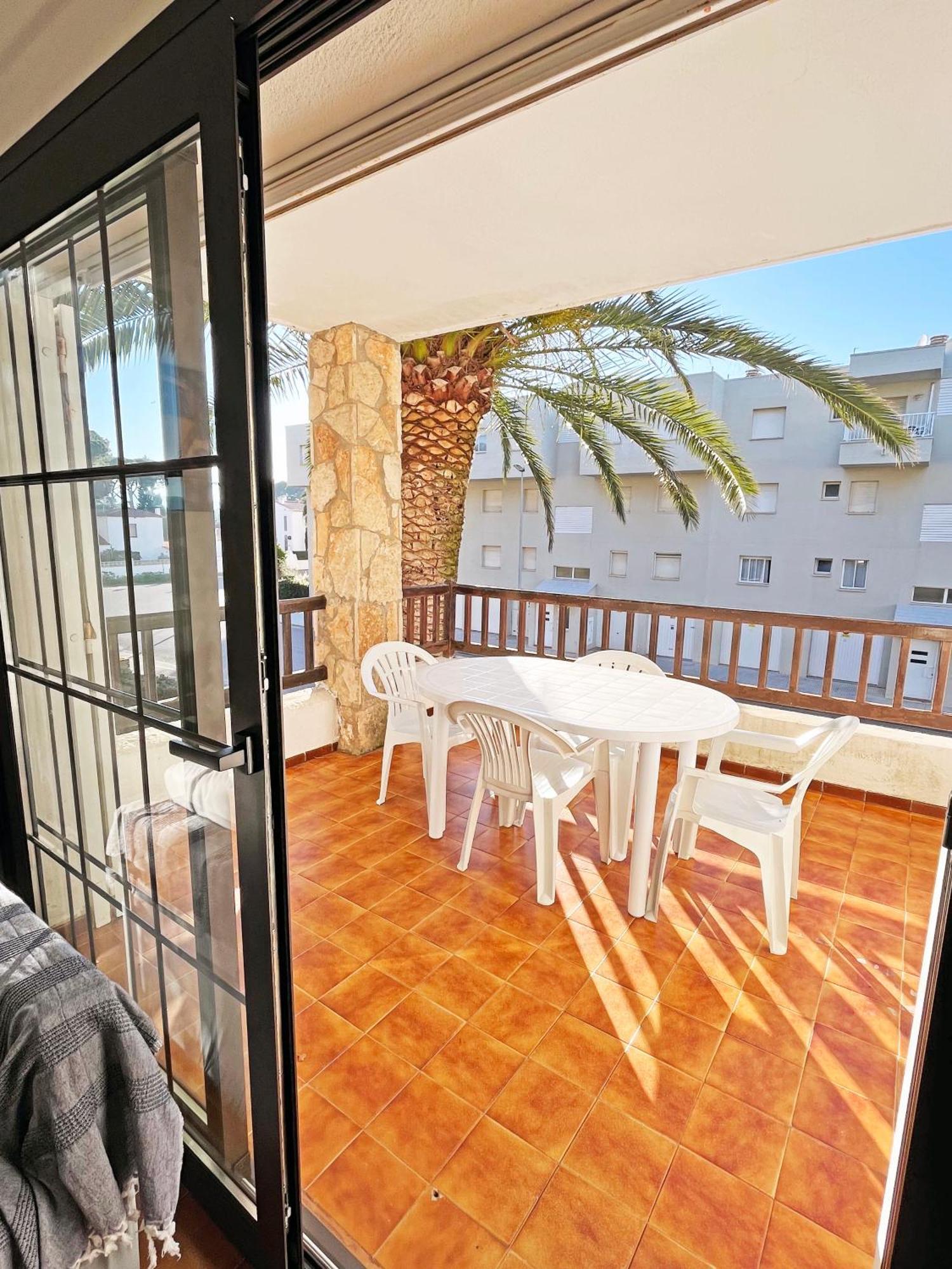 Apartamento En La Escala Con Piscina Y Parking L'Escala Exterior photo